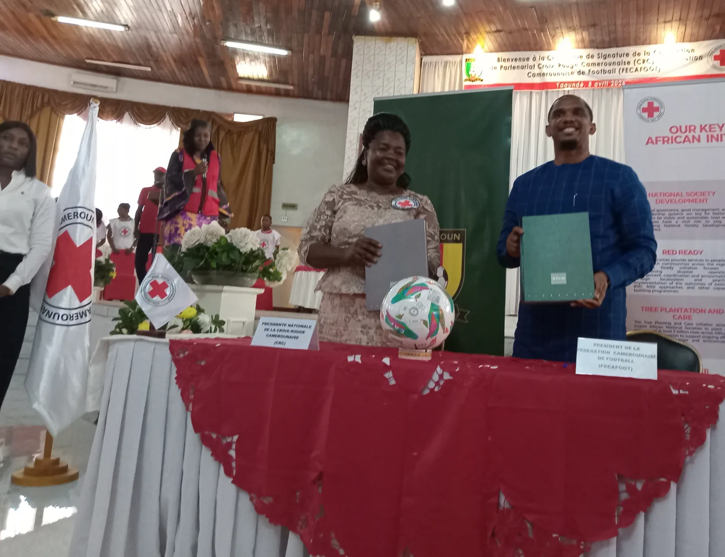 Protection des athlètes : la FECAFOOT et la Croix-Rouge Camerounaise changent la donne