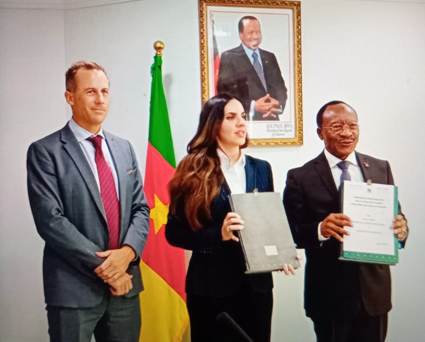 Projet routier Bekoko-Limbe-Idenau : Un pas décisif avec la signature d'un MoU