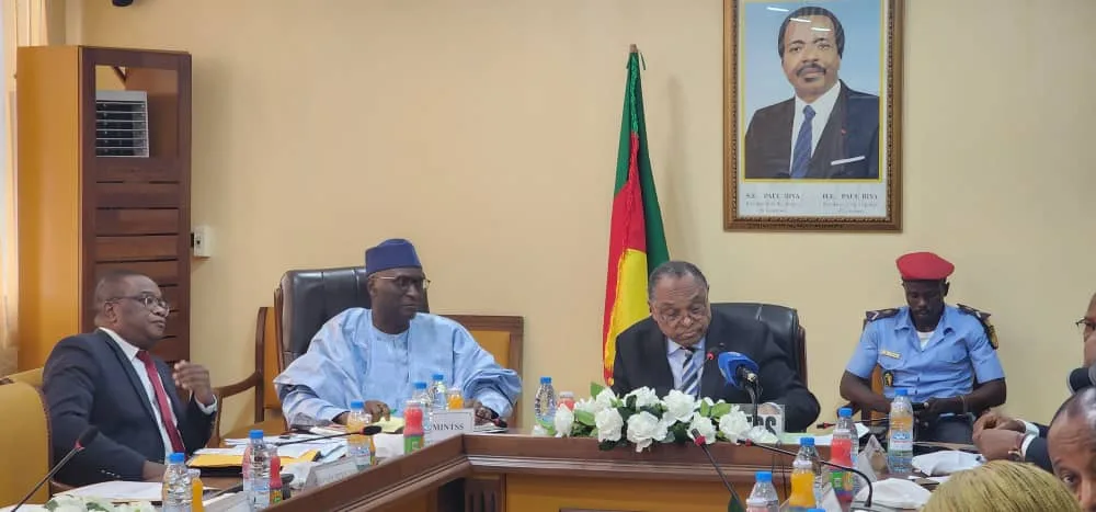 Dialogue social au Cameroun : Le Ministre Grégoire Owona appelle à une responsabilité accrue des partenaires sociaux