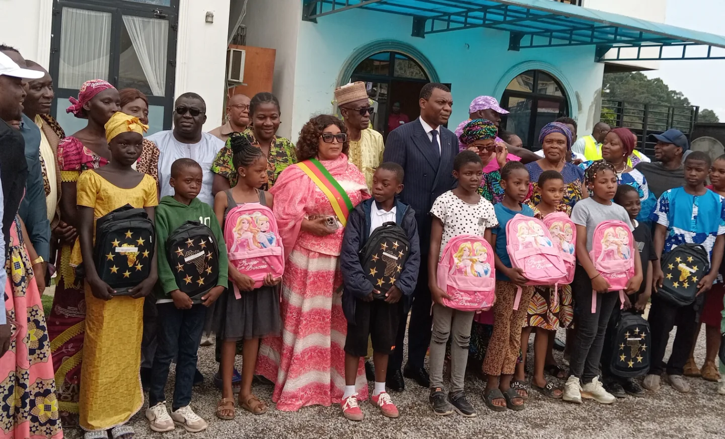 Yaoundé 2e : Élans de solidarité pour une rentrée scolaire réussie