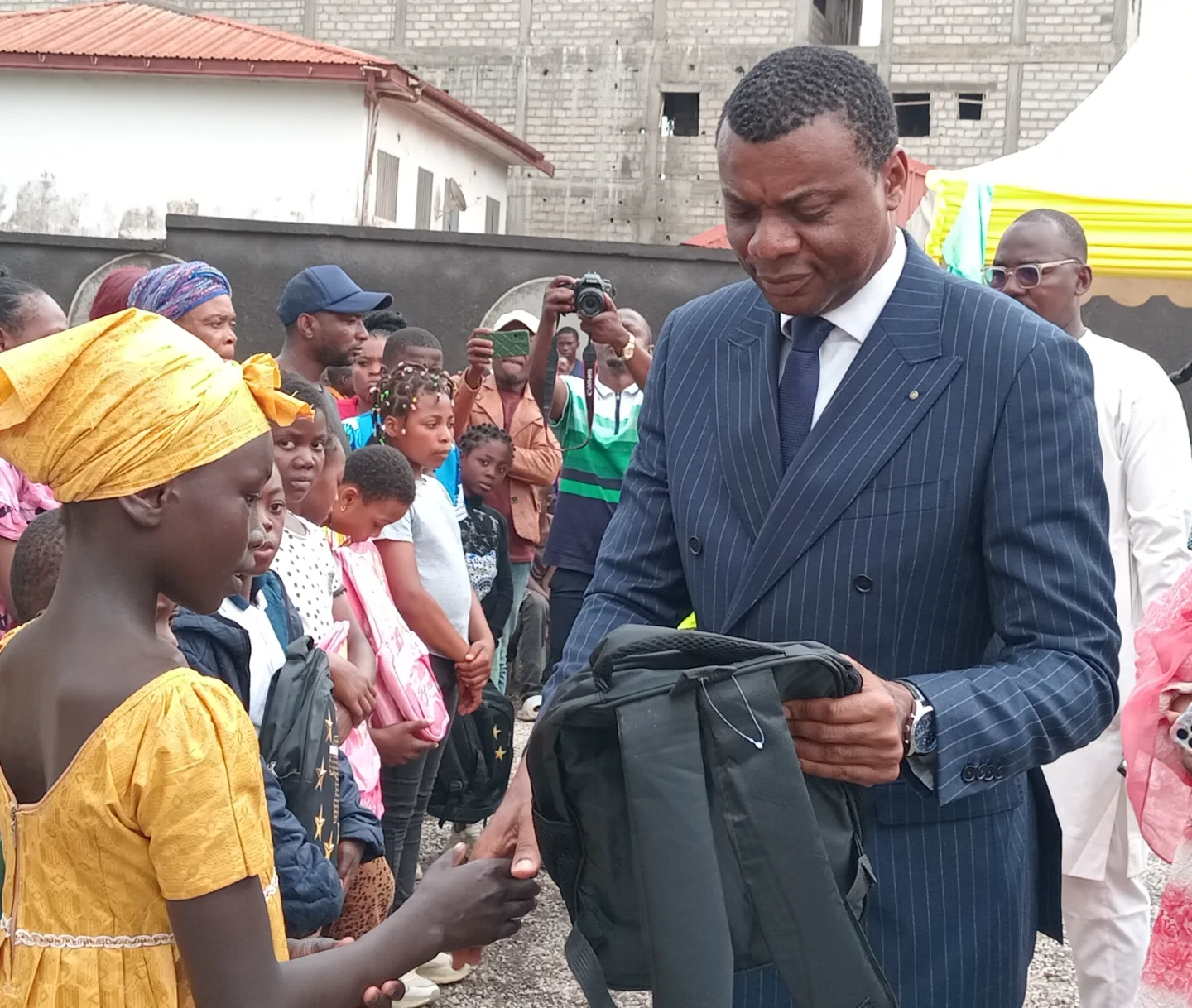 Yaoundé 2e : Élans de solidarité pour une rentrée scolaire réussie