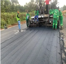 Route Kumbo – Ndu : L’entreprise Bun’s met l’accélérateur sur les travaux de chaussée !